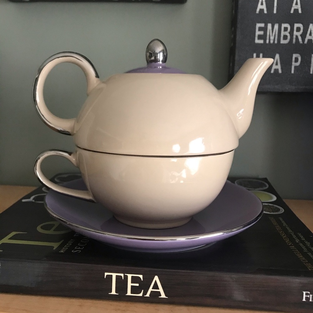 Four piece tea for one